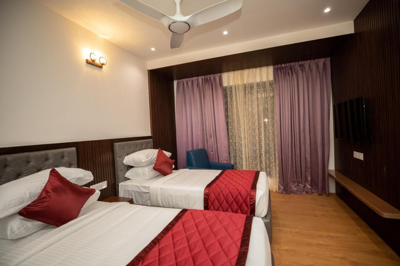 Hotel Silver Cle Hyderabad Eksteriør billede