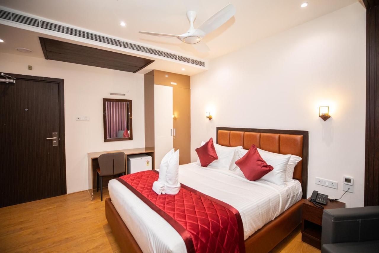 Hotel Silver Cle Hyderabad Eksteriør billede