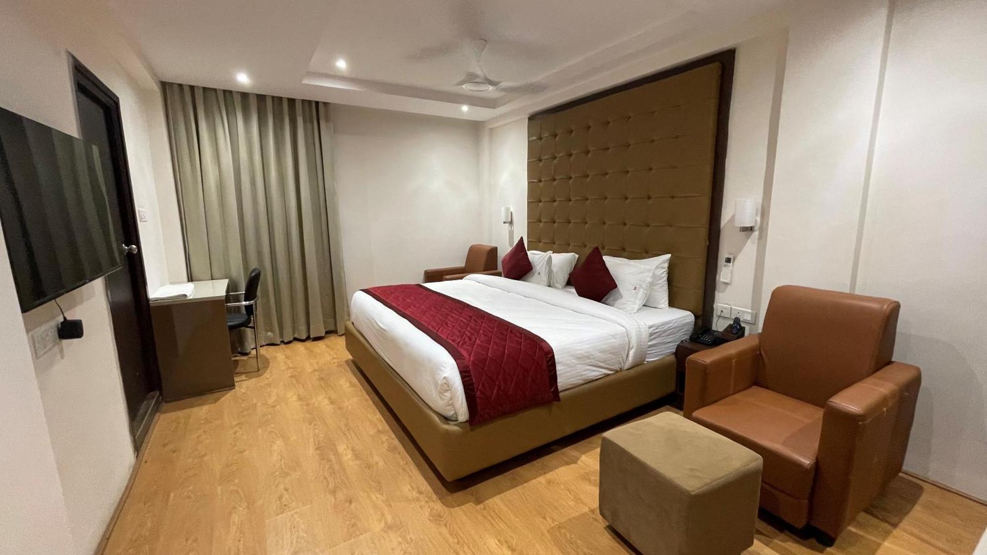 Hotel Silver Cle Hyderabad Eksteriør billede