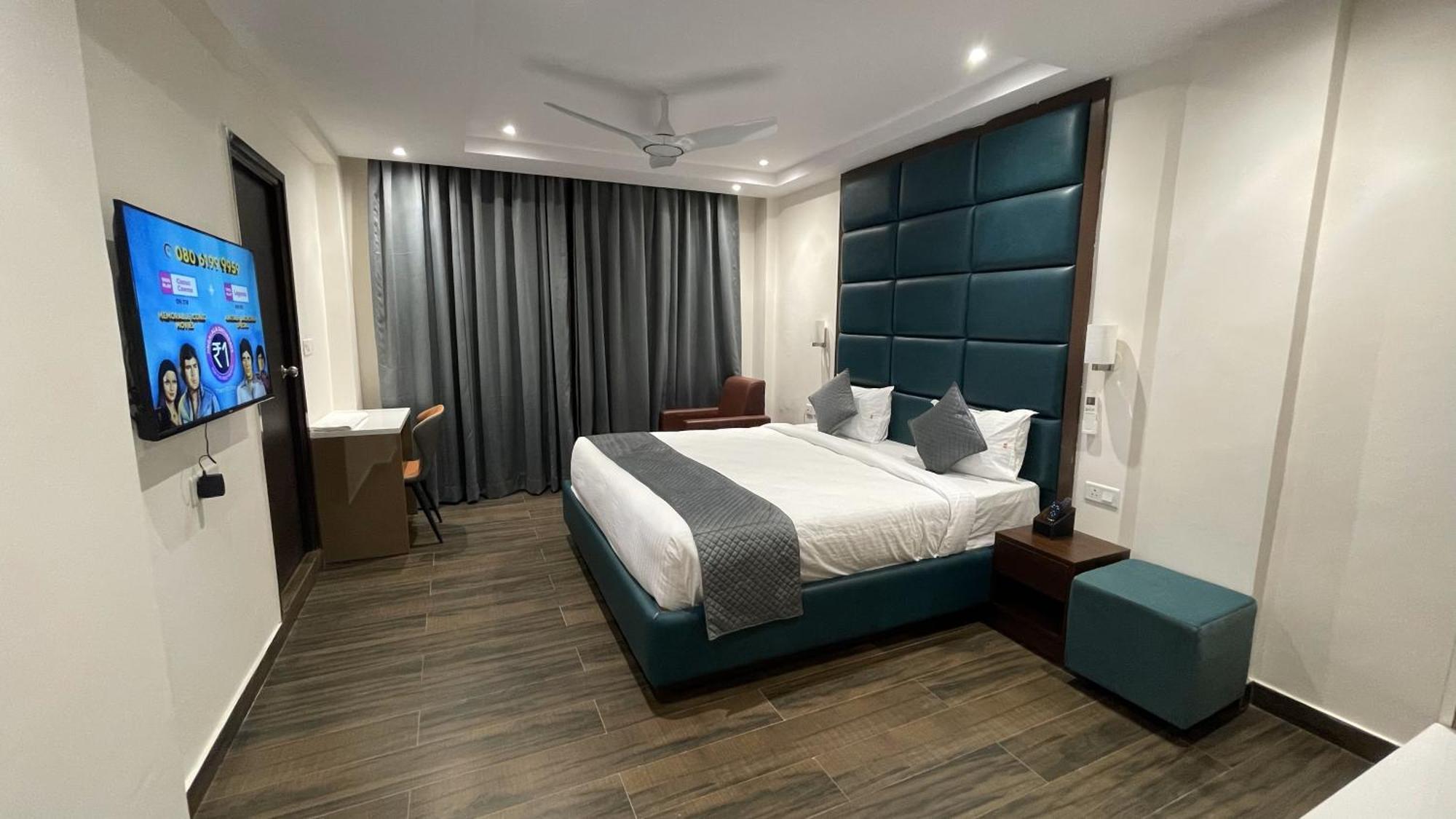 Hotel Silver Cle Hyderabad Eksteriør billede